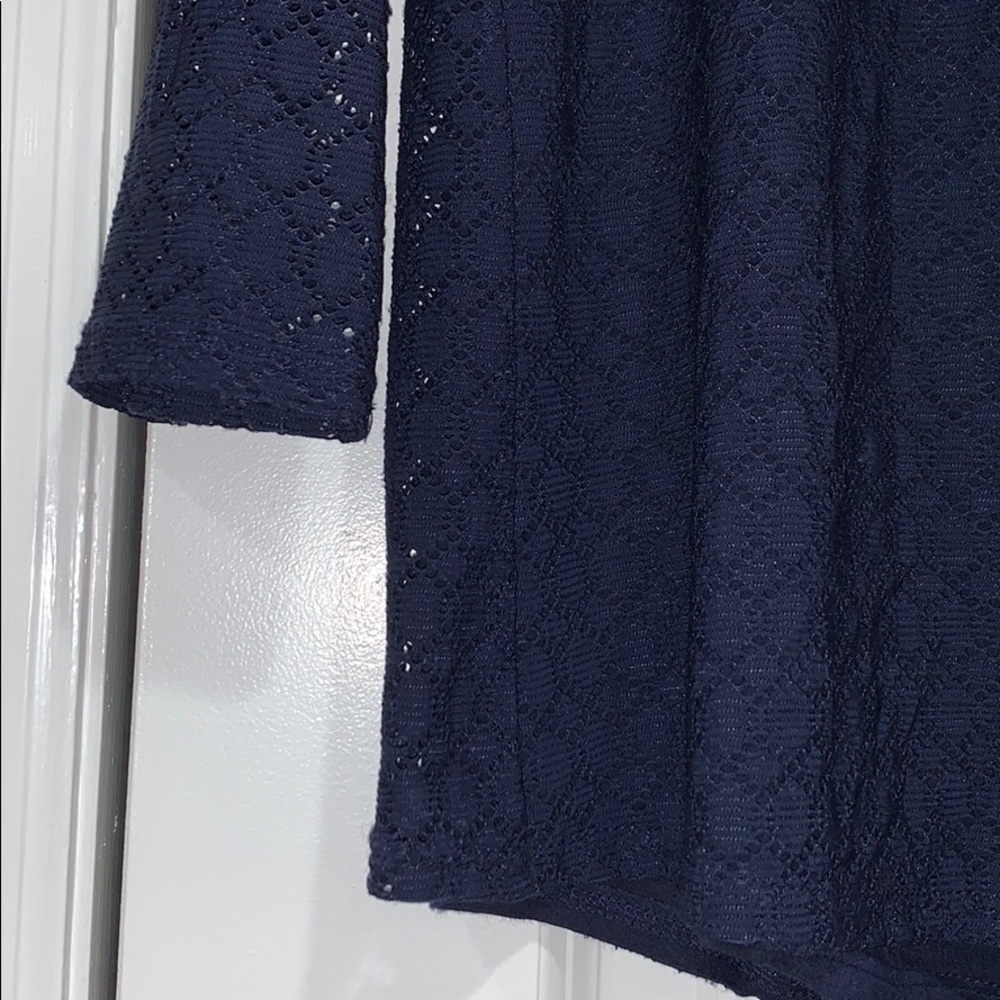 Lace top - Picture 3 of 4